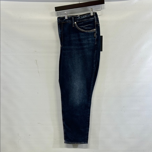 Silver Jeans Denim - Silver Jeans Indigo Boyfriend jeans.  Sz 20  L 27 (NWT)